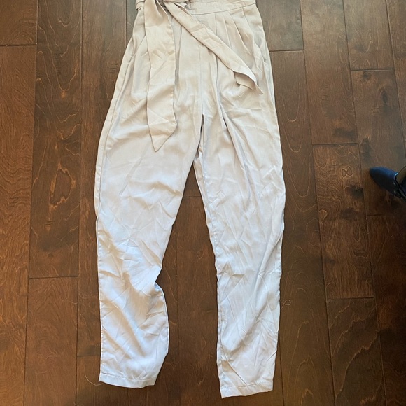 Light gray jumpsuit - Picture 3 of 3